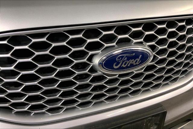 2024 Ford Edge Vehicle Photo in Kansas City, MO 64114
