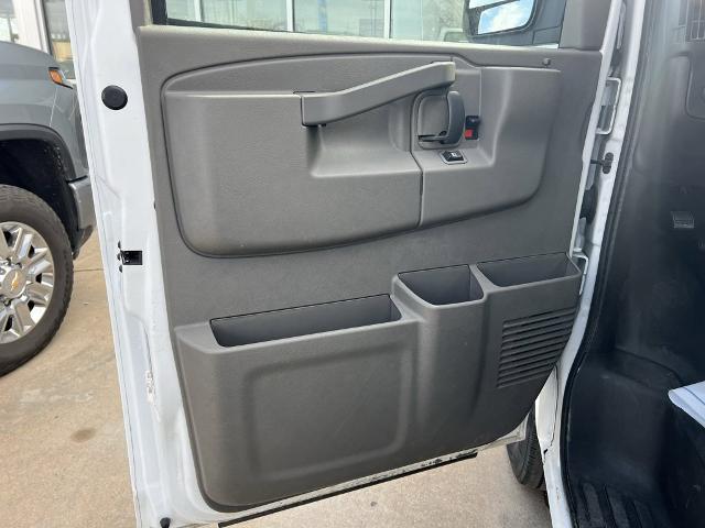 2022 Chevrolet Express Cargo Van Vehicle Photo in MANHATTAN, KS 66502-5036