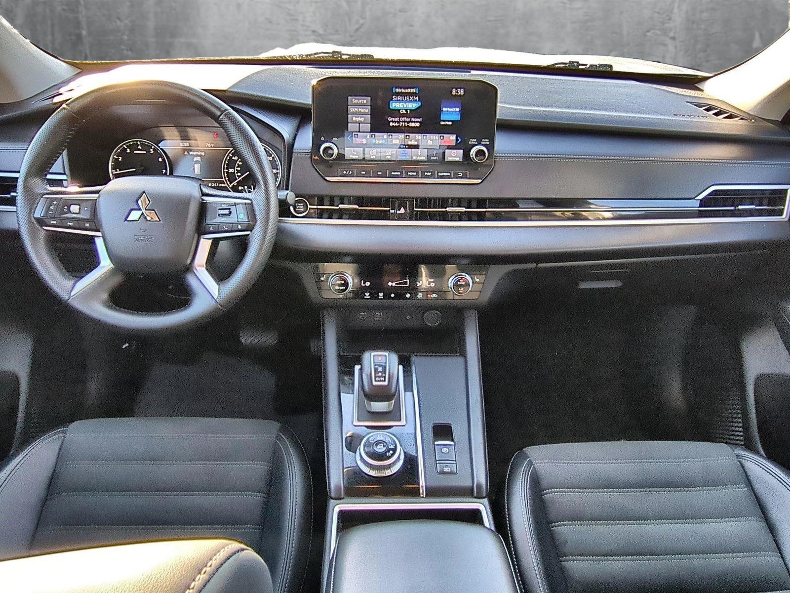 2024 Mitsubishi Outlander Vehicle Photo in HOUSTON, TX 77034-5009