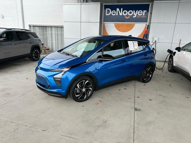 Used 2023 Chevrolet Bolt EV Premier with VIN 1G1FX6S08P4101305 for sale in Holland, MI