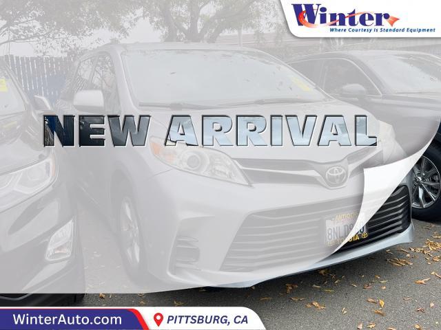 2018 Toyota Sienna Vehicle Photo in PITTSBURG, CA 94565-7121