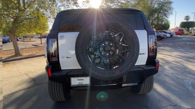 2025 GMC HUMMER EV SUV Vehicle Photo in GOODYEAR, AZ 85338-1310