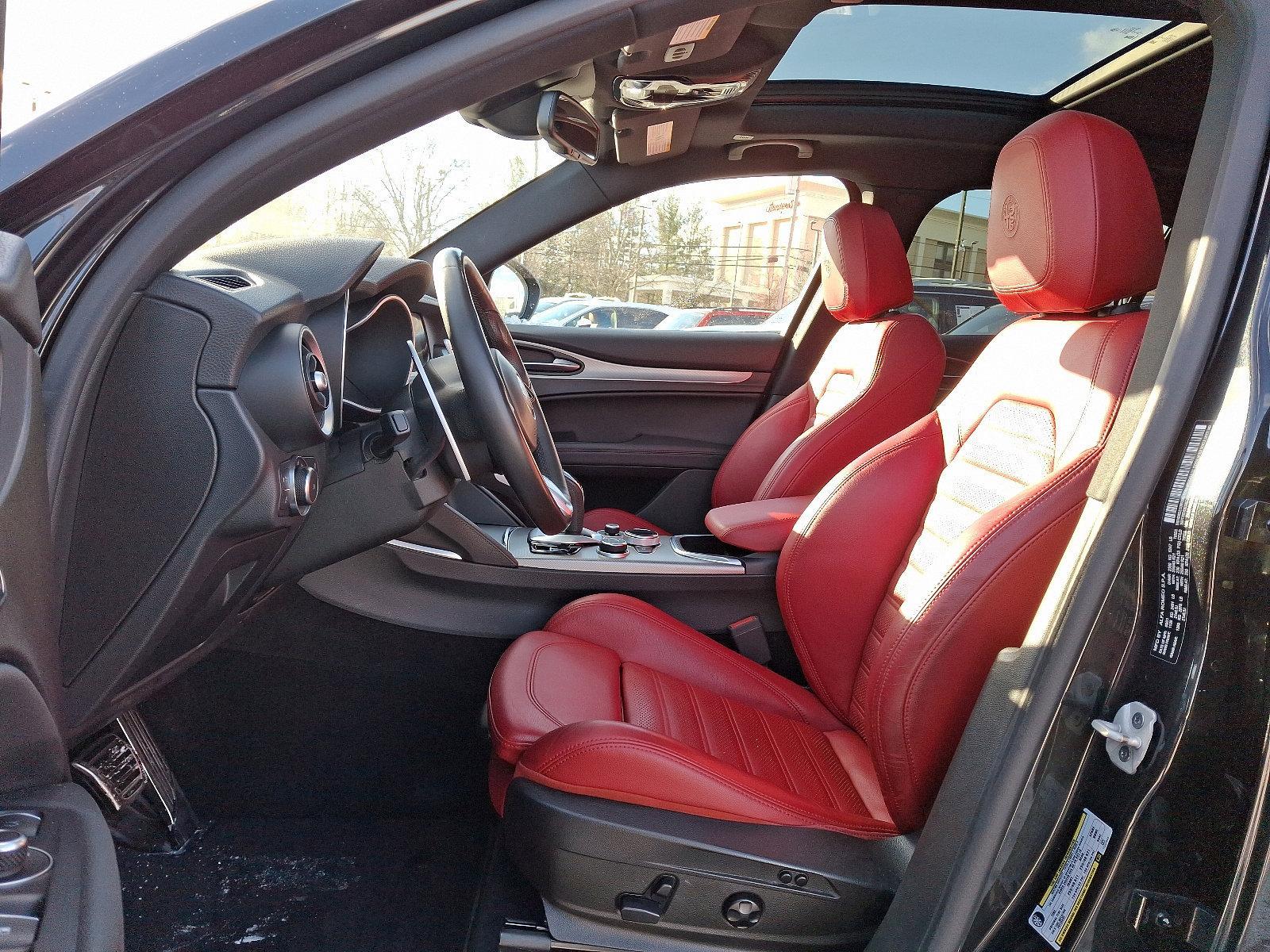 2022 Alfa Romeo Stelvio Vehicle Photo in Willow Grove, PA 19090