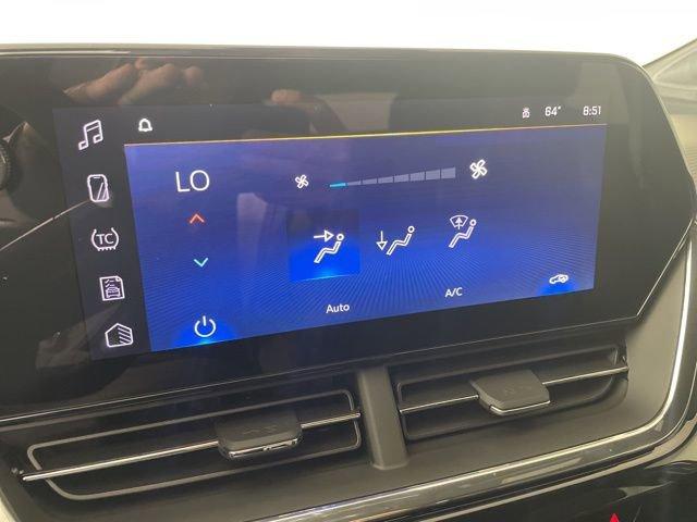 2025 Chevrolet Trax Vehicle Photo in PHOENIX, AZ 85014-3381