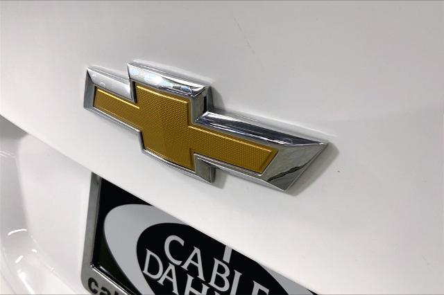 2022 Chevrolet Malibu Vehicle Photo in Lees Summit, MO 64086