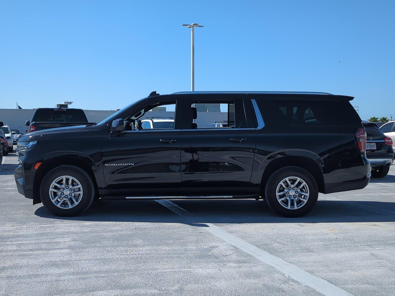 2023 Chevrolet Suburban Vehicle Photo in Ft. Myers, FL 33907