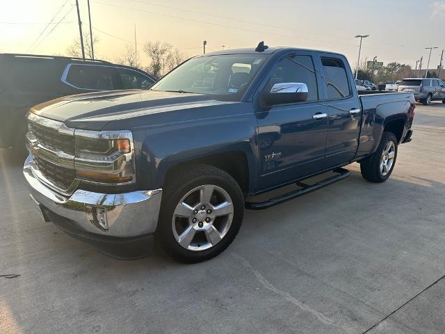 2017 Chevrolet Silverado 1500 Vehicle Photo in ROSENBERG, TX 77471-5675