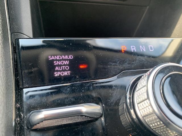 2023 Jeep Grand Cherokee L Vehicle Photo in GREEN BAY, WI 54304-5303