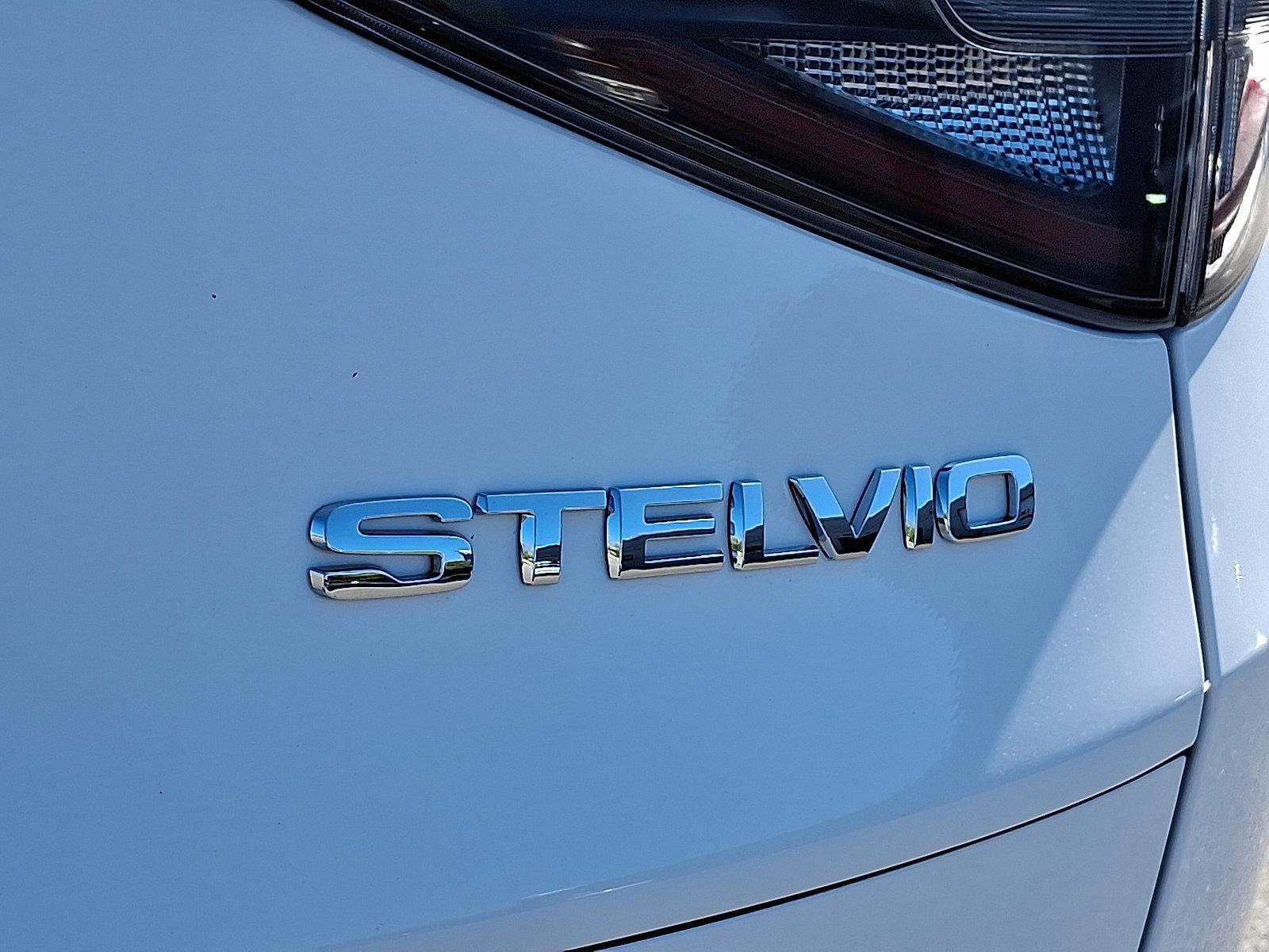 2025 Alfa Romeo Stelvio Vehicle Photo in Willow Grove, PA 19090