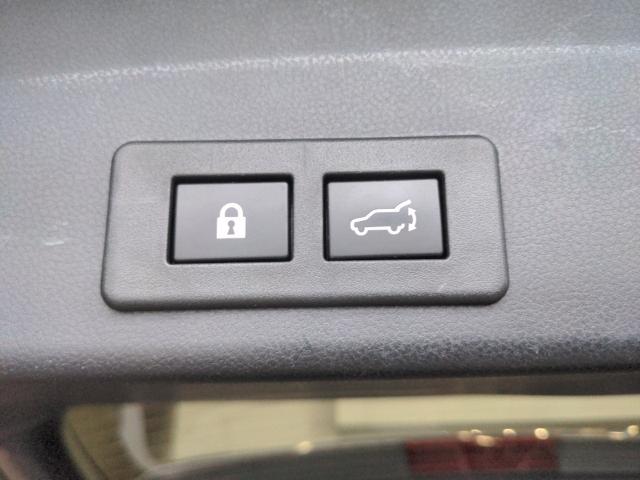 2022 Subaru Ascent Vehicle Photo in Green Bay, WI 54304