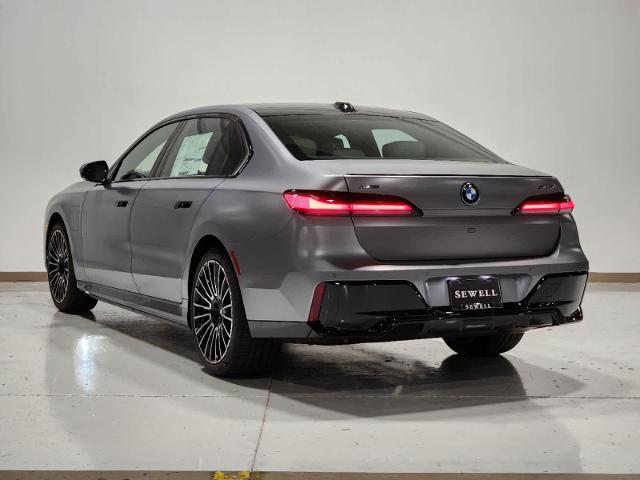 2025 BMW 750e xDrive Vehicle Photo in GRAPEVINE, TX 76051