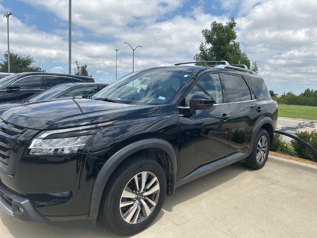 2022 Nissan Pathfinder Vehicle Photo in Grapevine, TX 76051