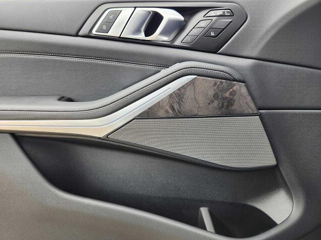 2025 BMW X7 xDrive40i Vehicle Photo in PLANO, TX 75024