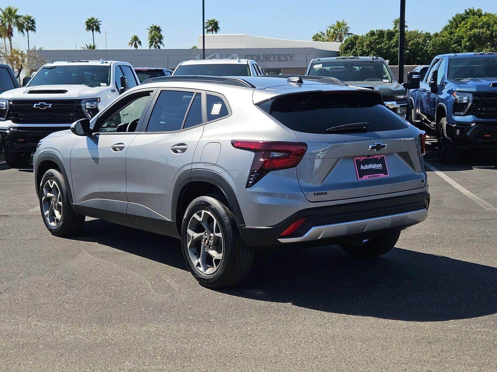 2025 Chevrolet Trax Vehicle Photo in GILBERT, AZ 85297-0446
