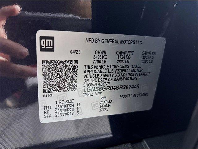 2025 Chevrolet Suburban Vehicle Photo in PUYALLUP, WA 98371-4149
