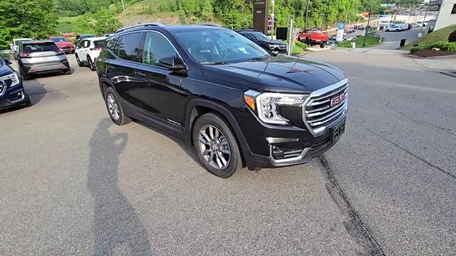 2022 GMC Terrain Vehicle Photo in Pleasant Hills, PA 15236