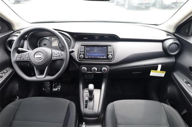 2025 Nissan Kicks Play Vehicle Photo in Hazelwood, MO 63042