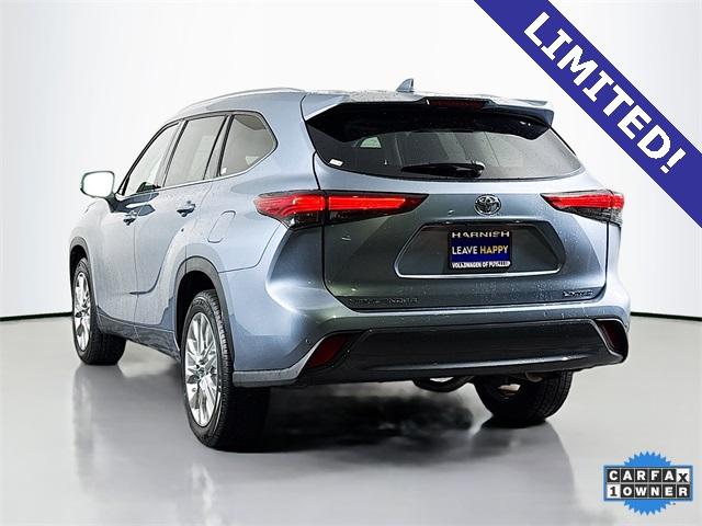 2023 Toyota Highlander Vehicle Photo in Puyallup, WA 98371