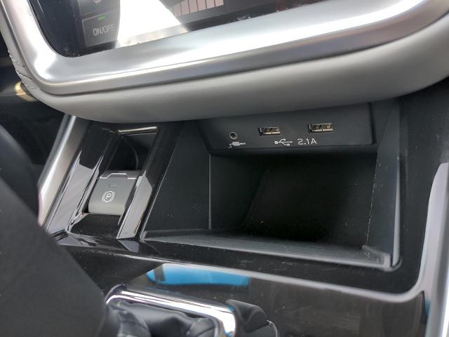 2022 Subaru Outback Vehicle Photo in Green Bay, WI 54304