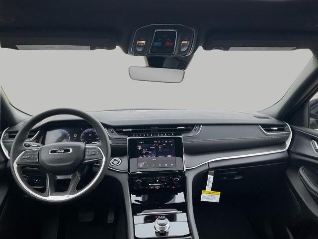 2025 Jeep Grand Cherokee Vehicle Photo in Kaukauna, WI 54130
