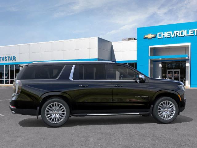 2025 Chevrolet Suburban Vehicle Photo in MOON TOWNSHIP, PA 15108-2571