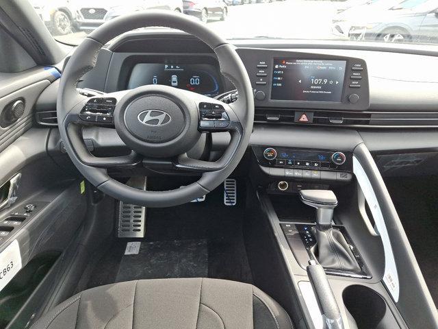 2025 Hyundai ELANTRA Vehicle Photo in Philadelphia, PA 19116