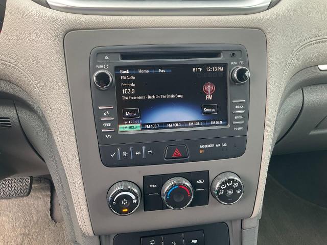 2015 Chevrolet Traverse Vehicle Photo in Kaukauna, WI 54130