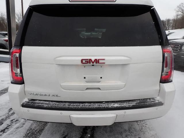 2020 GMC Yukon XL Vehicle Photo in ZELIENOPLE, PA 16063-2910