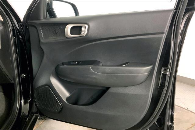 2020 Hyundai VENUE Vehicle Photo in Lees Summit, MO 64086