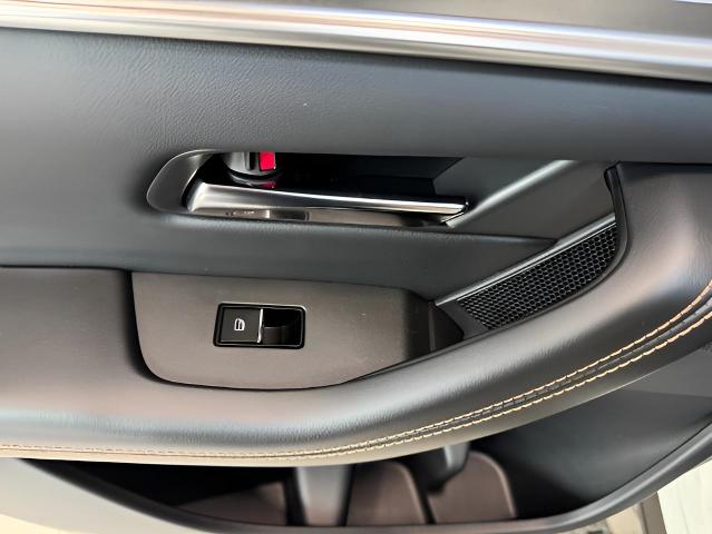2025 Mazda CX-90 Vehicle Photo in Green Bay, WI 54304