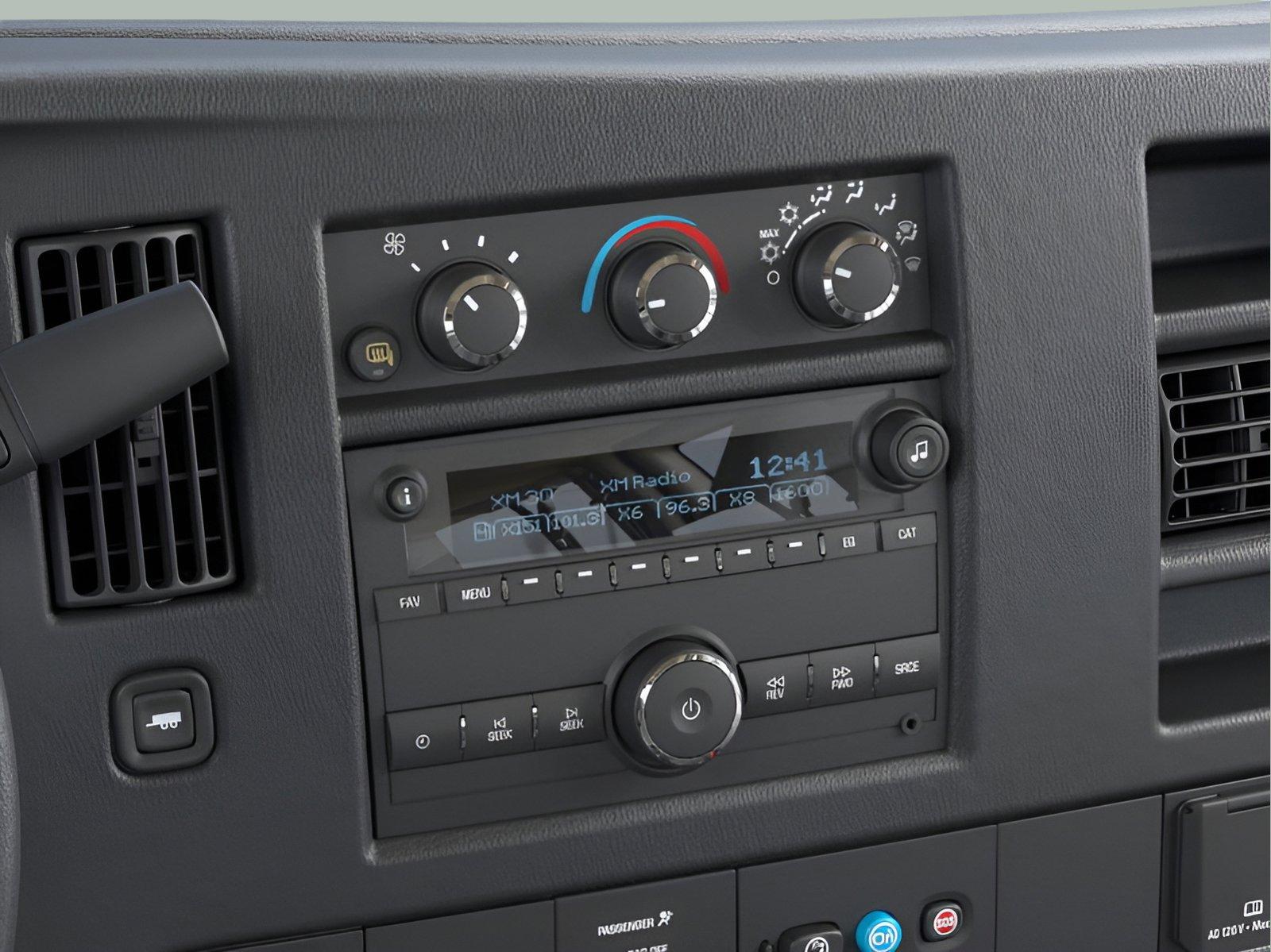 2025 Chevrolet Express Cargo 2500 Vehicle Photo in GEORGETOWN, TX 78626-7508