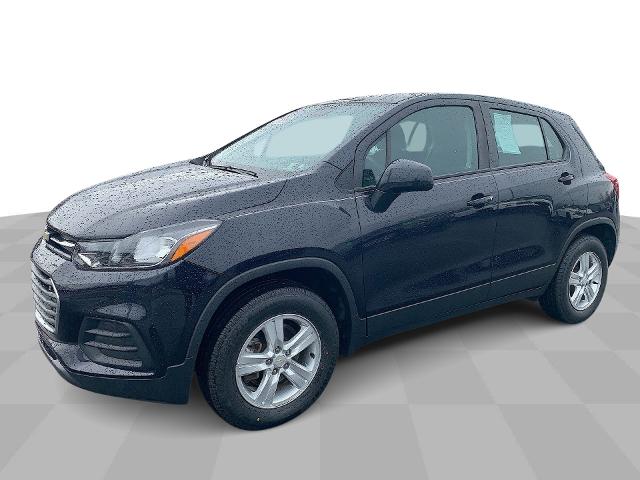2022 Chevrolet Trax Vehicle Photo in MOON TOWNSHIP, PA 15108-2571