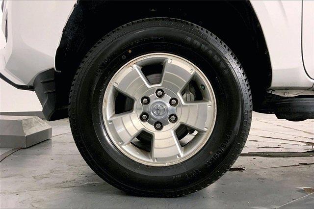 2023 Toyota Tacoma 2WD Vehicle Photo in KANSAS CITY, MO 64114-4502