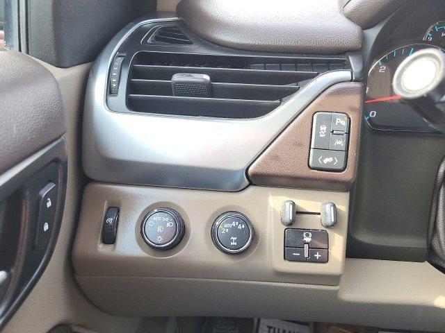 2017 Chevrolet Suburban Vehicle Photo in THOMPSONTOWN, PA 17094-9014
