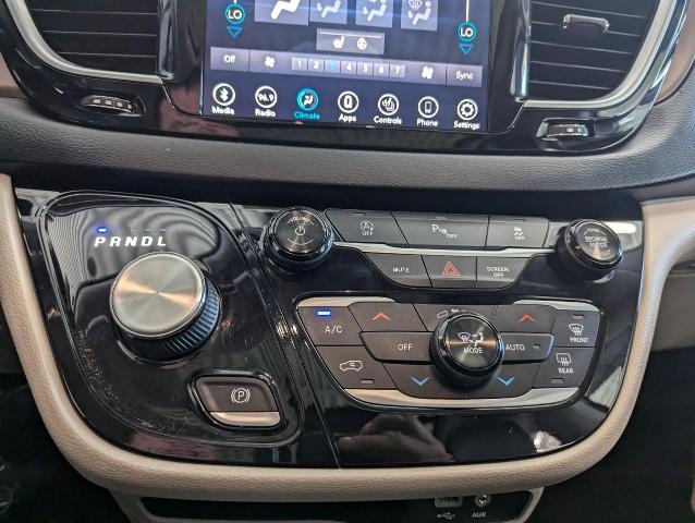 2018 Chrysler Pacifica Vehicle Photo in Oshkosh, WI 54901