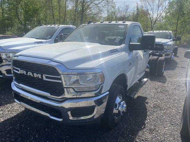 2024 Ram 3500 Chassis Cab Vehicle Photo in Doylsetown, PA 18901