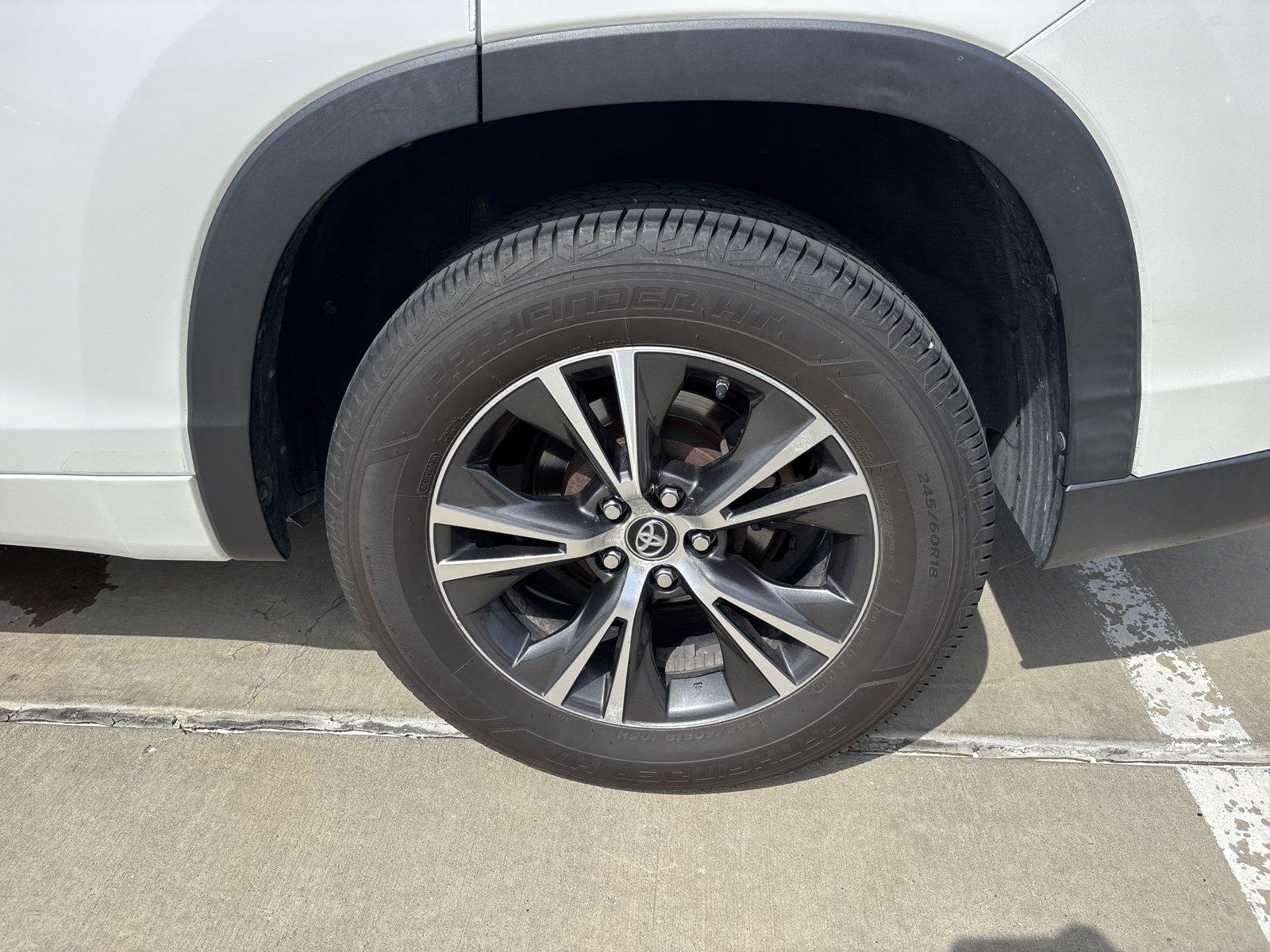 2017 Toyota Highlander Vehicle Photo in Corpus Christi, TX 78415