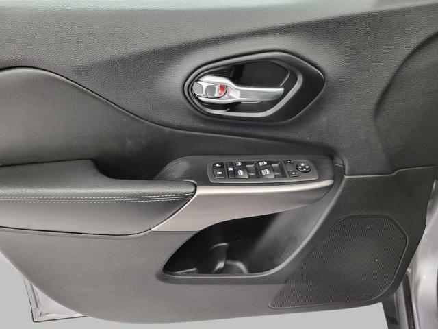 2021 Jeep Cherokee Vehicle Photo in APPLETON, WI 54914-4656