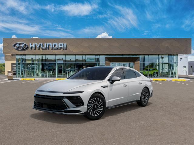 2025 Hyundai SONATA Hybrid Vehicle Photo in Peoria, IL 61615