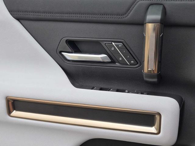 2025 GMC HUMMER EV Pickup Vehicle Photo in DALLAS, TX 75209-3016