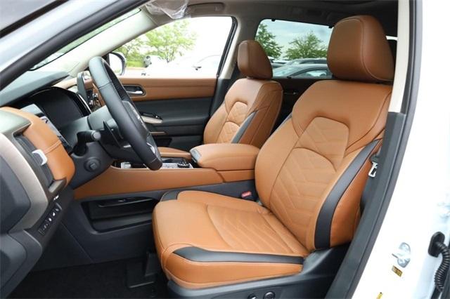 2025 Nissan Pathfinder Vehicle Photo in Hazelwood, MO 63042