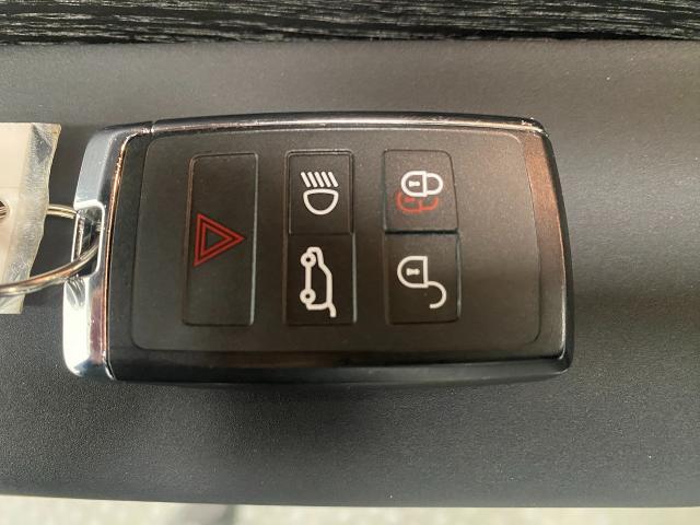 2025 Range Rover Velar Vehicle Photo in Appleton, WI 54913
