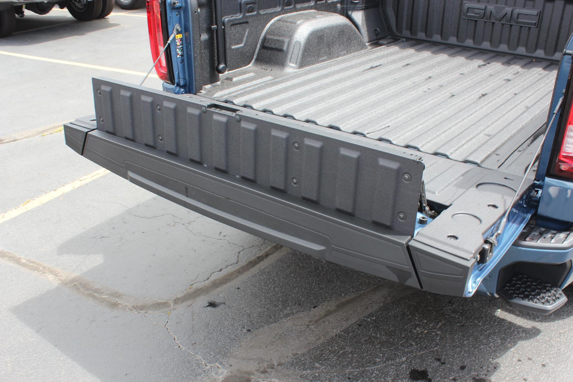 2025 GMC Sierra 1500 Vehicle Photo in AURORA, CO 80012-4011