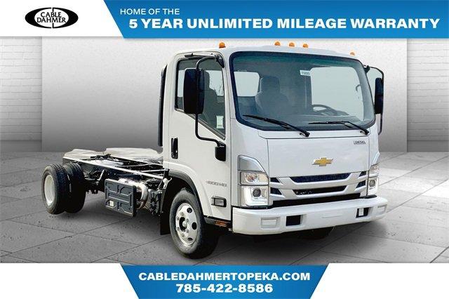 2024 Chevrolet 4500 HD LCF Diesel Vehicle Photo in TOPEKA, KS 66609-0000