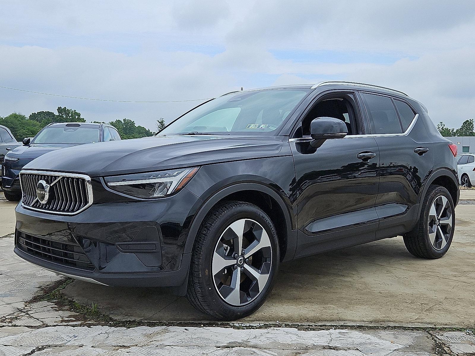 2025 Volvo XC40 Vehicle Photo in Trevose, PA 19053
