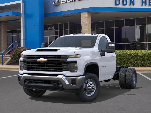 2025 Chevrolet Silverado 3500 HD Chassis Cab Vehicle Photo in GEORGETOWN, TX 78626-7508