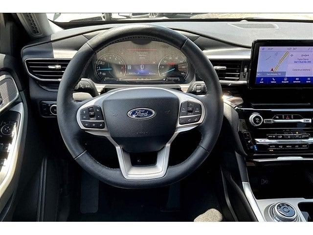 2024 Ford Explorer Vehicle Photo in San Antonio, TX 78230