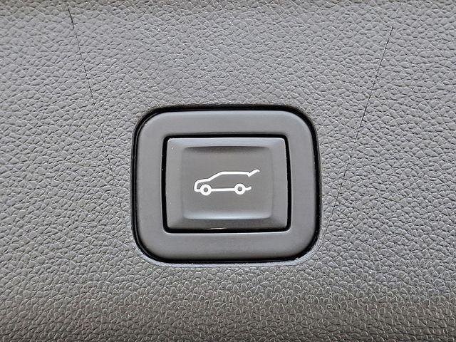 2023 GMC Yukon Vehicle Photo in DANBURY, CT 06810-5034