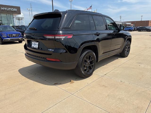 2024 Jeep Grand Cherokee Vehicle Photo in Peoria, IL 61615