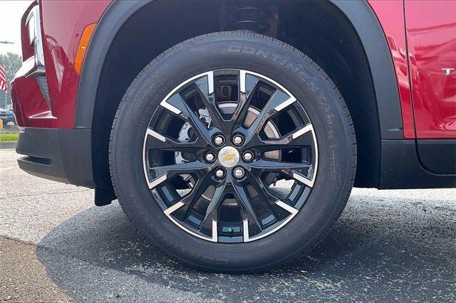 2025 Chevrolet Traverse Vehicle Photo in TOPEKA, KS 66609-0000